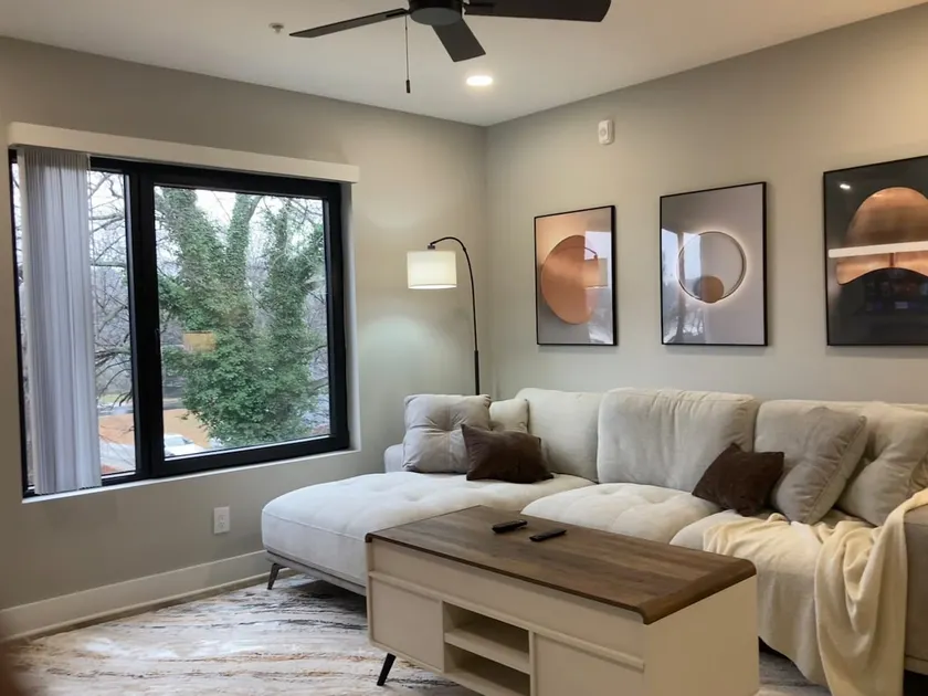 Corporate-Friendly 1BR-Brand New Luxury in Tucker - Image 1