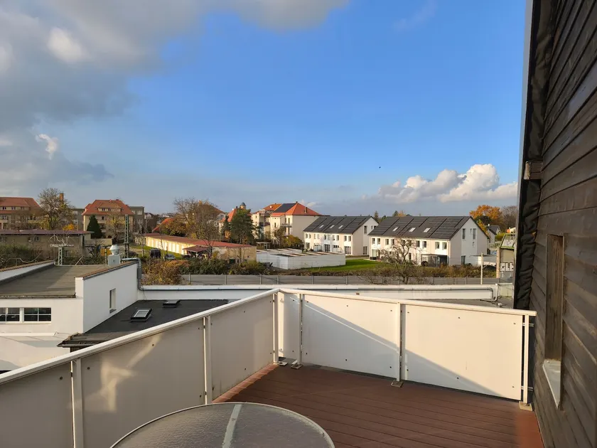 Maisonette with large terrace - Image 1