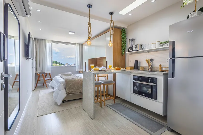 Modern loft with a view of Sugarloaf Mountain - Image 1