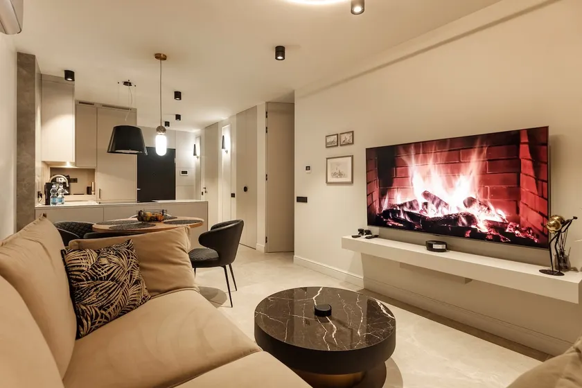 HW Apartment - Image 1