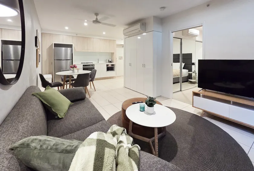 Portside Wharf Retreat | 1-Bedroom King Bed - Image 1