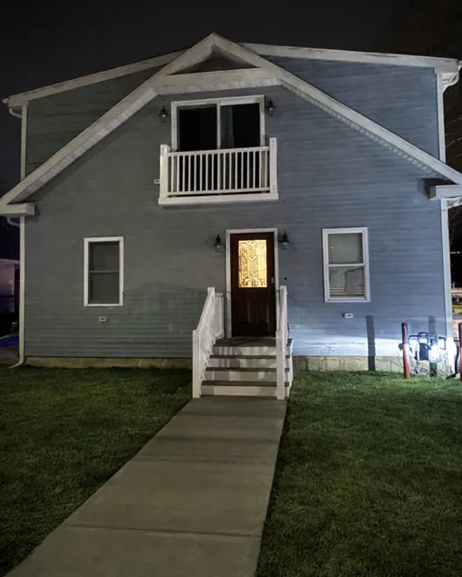 Comfortable, affordable living in Attleboro - Image 1