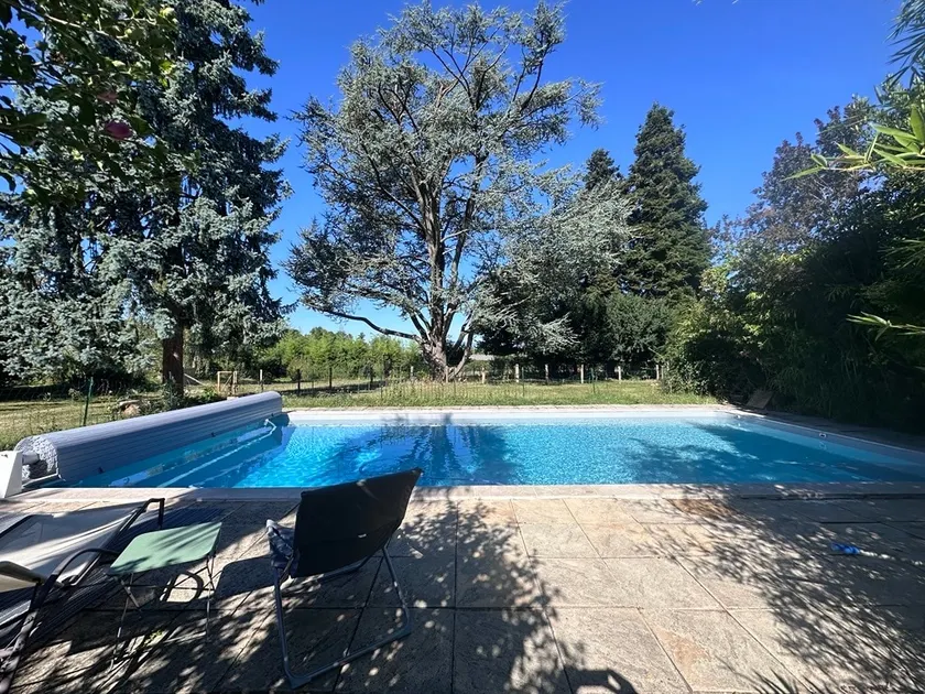 Country cottage 6 double beds with swimming pool - Image 1
