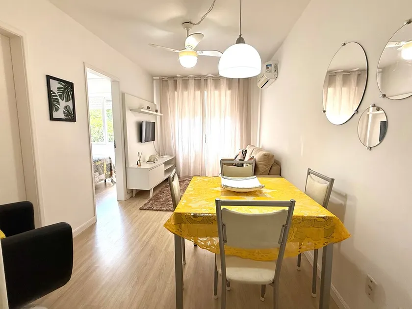 Modern and great location with parking space in J Lindóia - Image 1