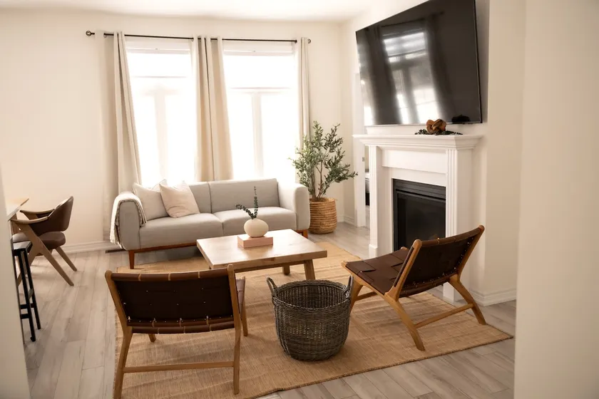 Modern Group Retreat| 4BR | Near Wineries & Trails - Image 1