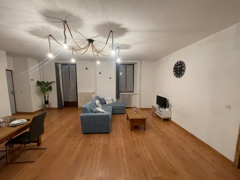 Ideal location in the very center, free Wi-Fi - Image 1