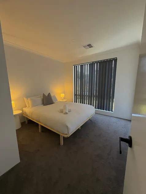 Innerbloom Stay Busselton - Guest House - Image 1