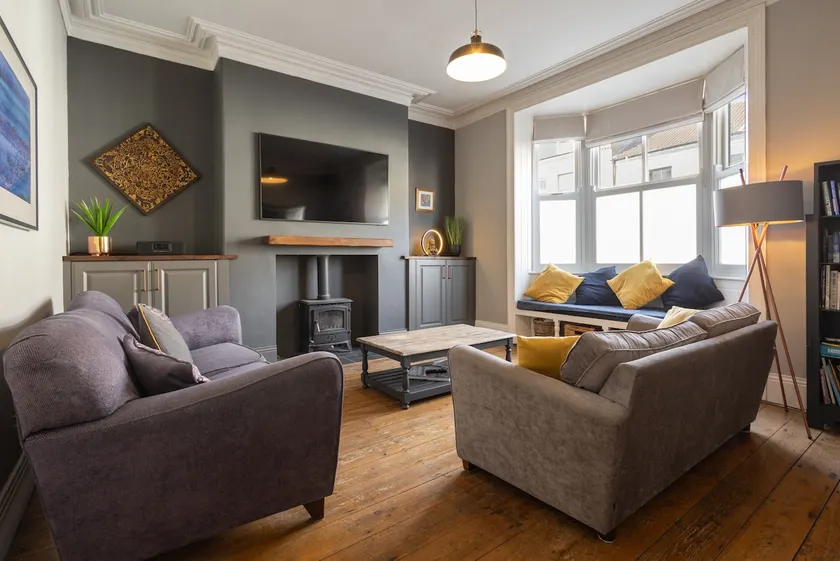 Victorian Beach Retreat, Sleeps 8, Dog Friendly - Image 1