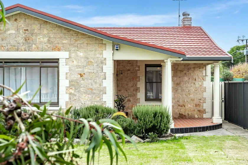 The Wharf House Goolwa - Image 1