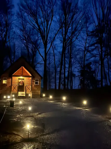 The Paddock | Romantic Stargazing Cabin - Image 1