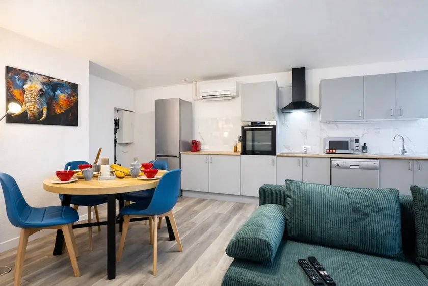 Le Trilou – Air-Conditioned • 3BR • King Bed - Image 1