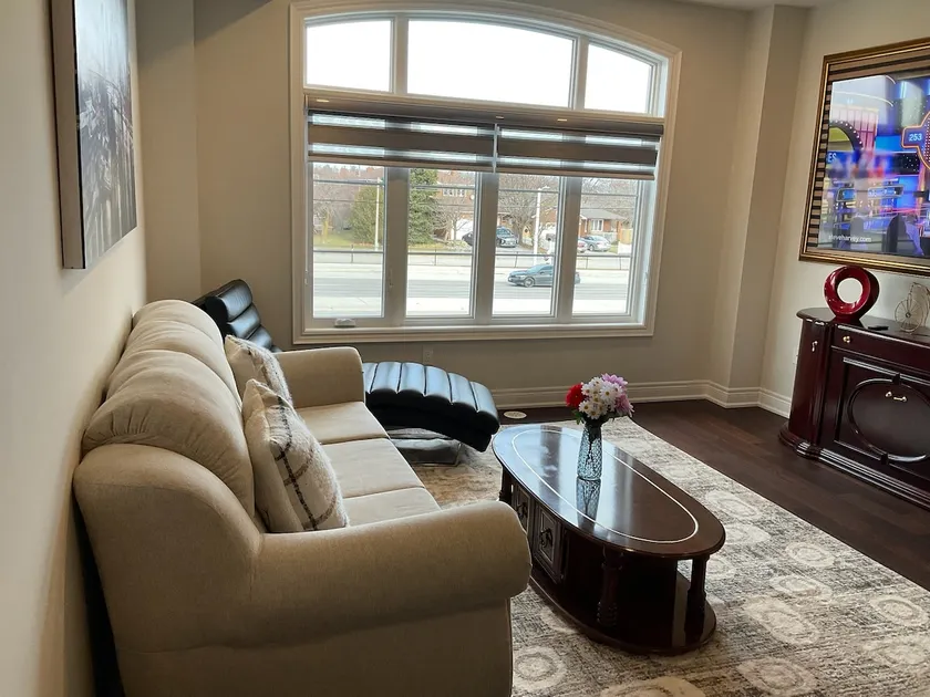 Modern Luxe Home | 2BR | Balcony | Parking - Image 1