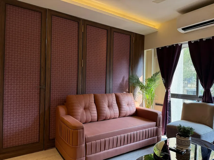 Cosy + Asthetic 1 bhk near USA counslate at BKC. - Image 1