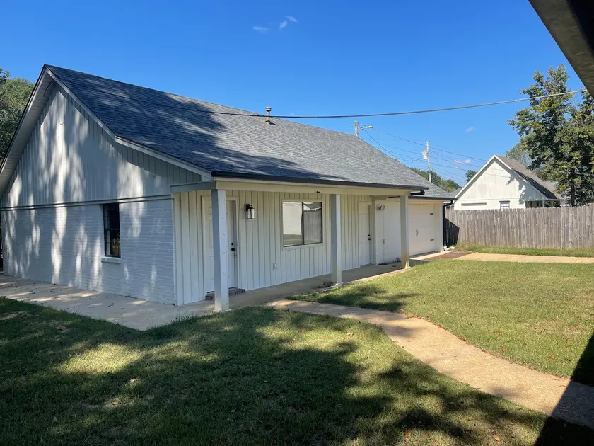 Dusty’s Place - Image 1