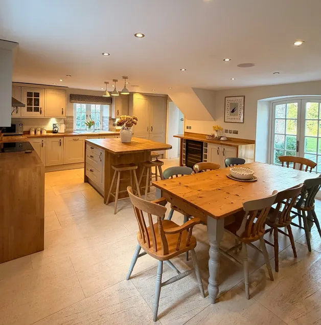 Baydon Estate Character Cottage - Image 1