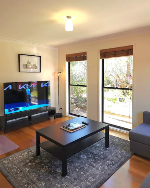 2-Bedroom Townhouse Next to the Hospital - Image 1