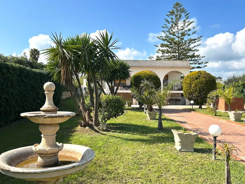 "Villa Cala Bianca" near the sea, parking e wifi - Image 1