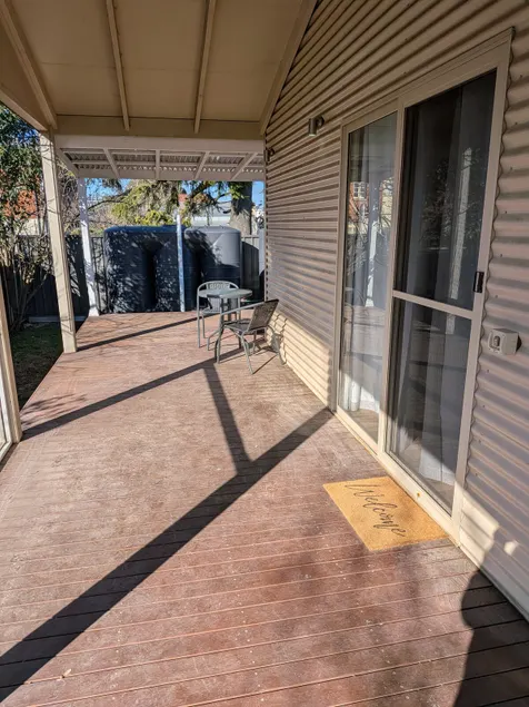Country getaway in the heart of it all! - Image 1