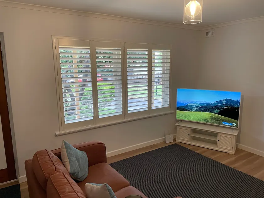 The ONE, located in the heart of Kingswood - Image 1