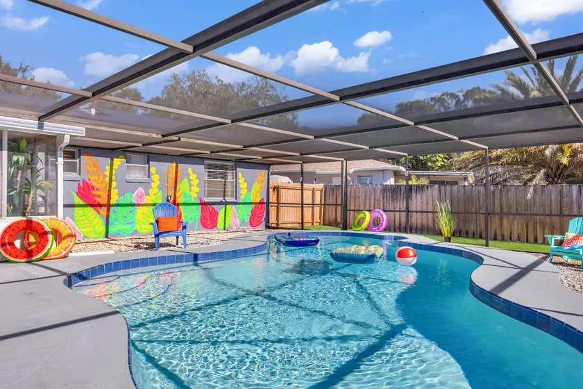 Heated Pool~Jacuzzi~Cruiseport~ USSA Fields~Dogs - Image 1