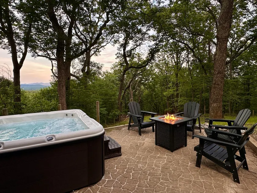 Wine Country Retreat Near National Park - Image 1