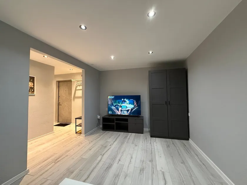 Riverview Apartment next to Jelgava Palace - 2min to Bridge - Image 1