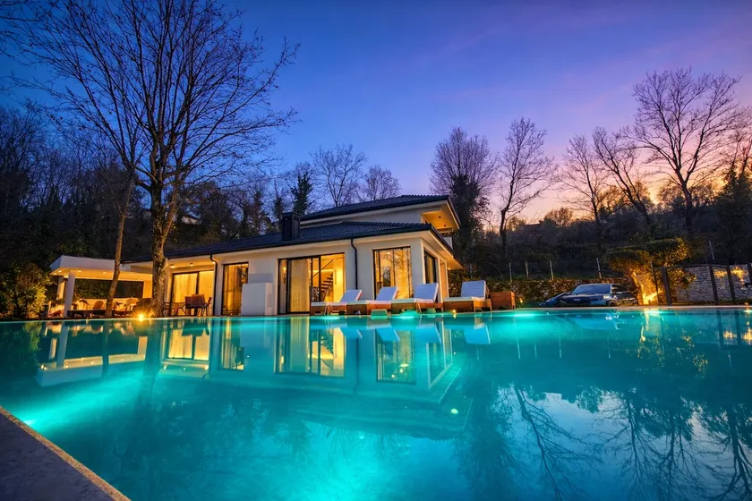 Forest Villa with private swimming pool and forest - Image 1