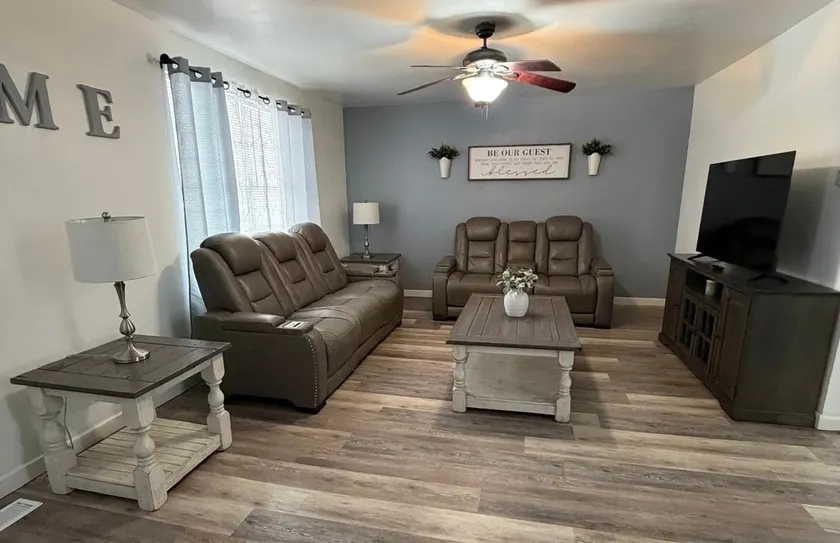 Guest house - Image 1
