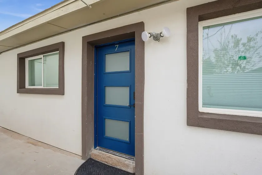 3625 #7 Desert Dwell - Image 1