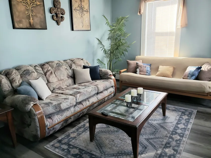 Capitol City Suite - Image 1