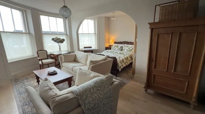 Georgian View Studio | Romantic Village Stay - Image 1