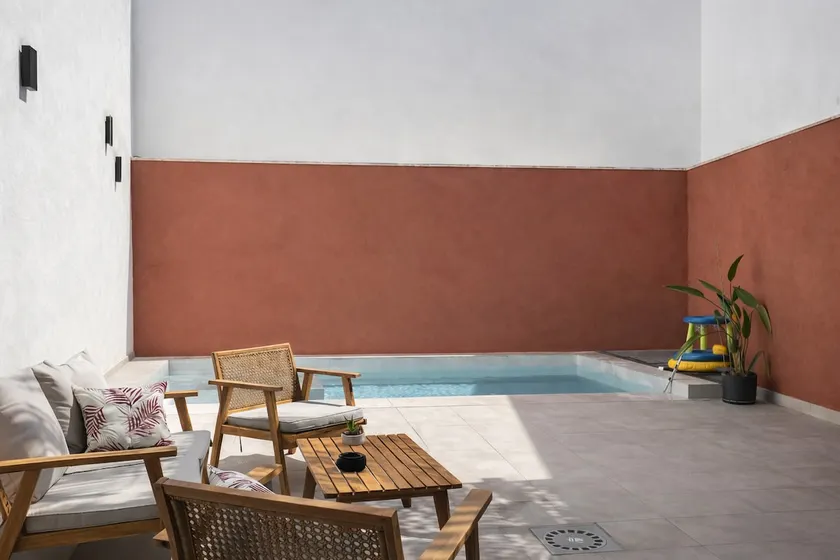 Modern House With Pool Downtown Merida - Image 1