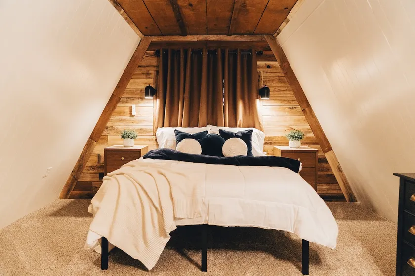 The Rustic Triangle A-Frame with Hot Tub - Image 1