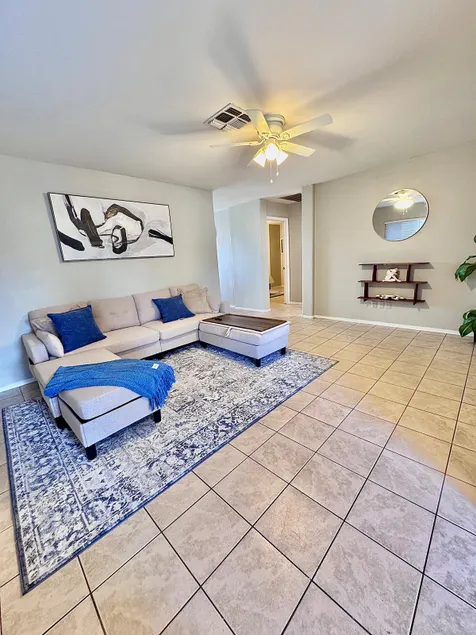 Westgate Getaway | Modern 3BR Near Stadium&Dining - Image 1