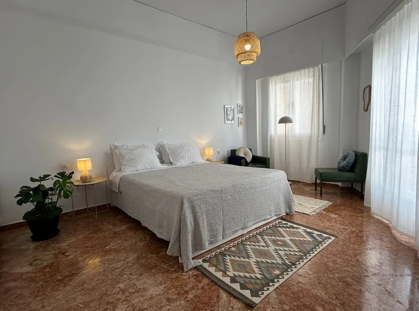Light Apartment - Image 1