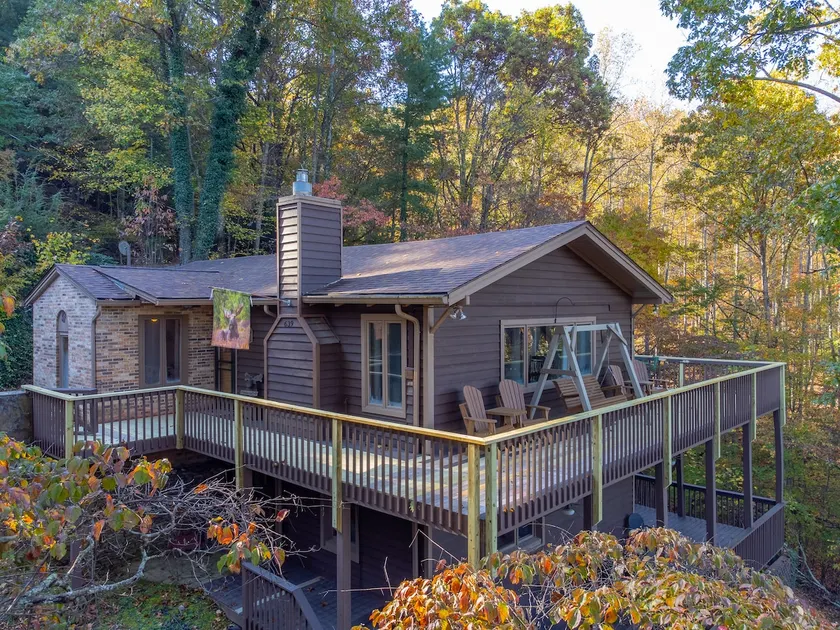 Peaceful Cabin | Mountain Views | Sunset Decks - Image 1