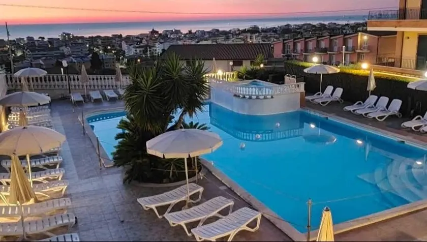 Sea Dreams | Tortoreto Sea View - Image 1