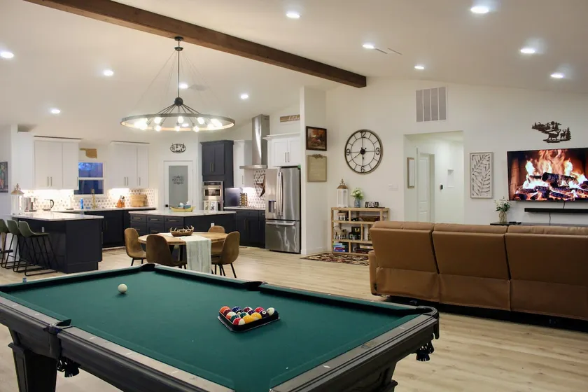 Cozy & Fun Getaway by Casino & Lake Texoma - Image 1