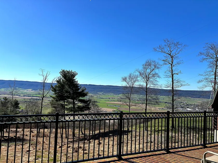 Sunset Mountain Lodge - Image 1