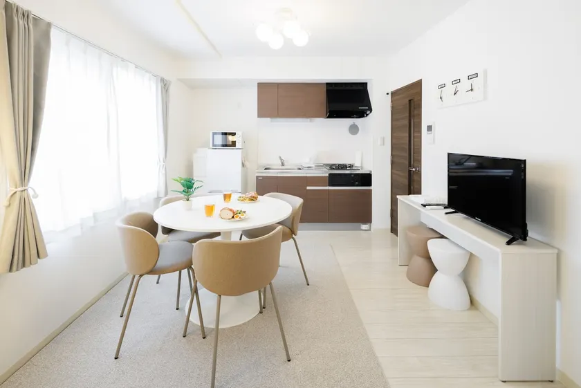 20 min to Airport (CTS)｜1BR Max4ppl｜FreeWi-Fi - Image 1