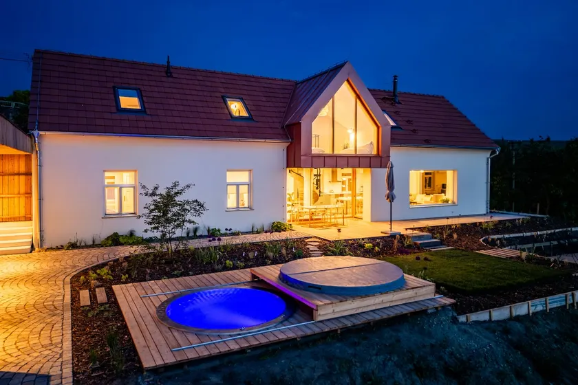 Cottage in Kobylí with views of the Pálava Mountains - Image 1