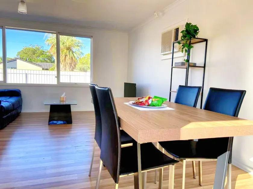 3 Bedroom Clean, Quiet and Comfortable Stay - Image 1