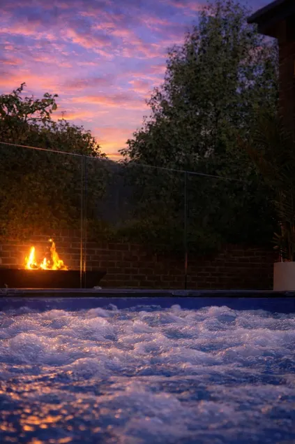 Luxury group retreat Sleeps 13 Macedon Ranges - Image 1
