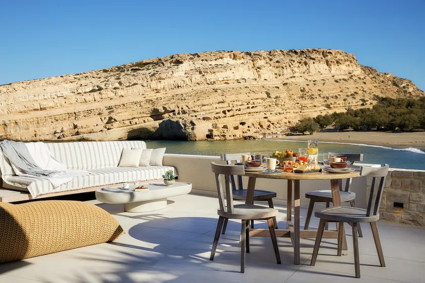 Secret Cave Villa - Image 1