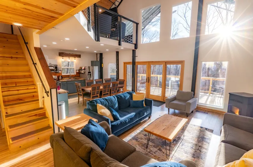 Modern Mountain Retreat & Base Camp - Image 1