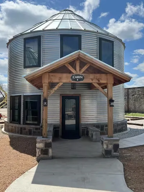 The Nut Houses – Cabin B - Image 1