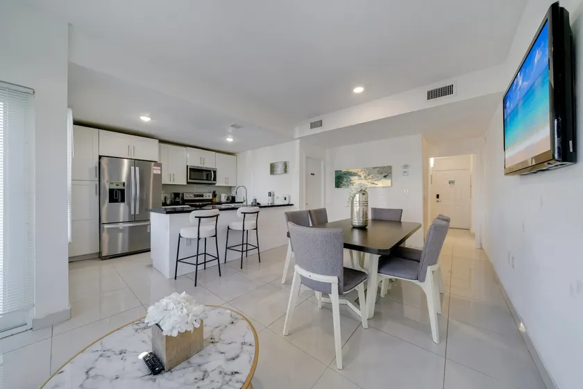 New Townhouse 4-Bedrooms Sunset Terrace BBQ & Golf - Image 1