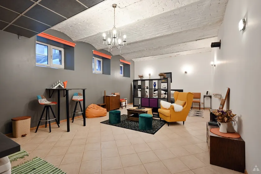 Stylish modern accommodation - Image 1