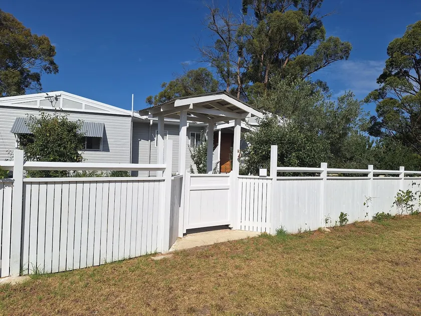 Cosy Granite Belt Cottage - Image 1