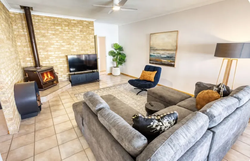 Ibis Rest Beach House - Image 1